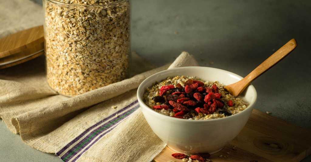 Mengandung Banyak Nutrisi, Mengonsumsi Oatmeal Belum Tentu Sehat Lho