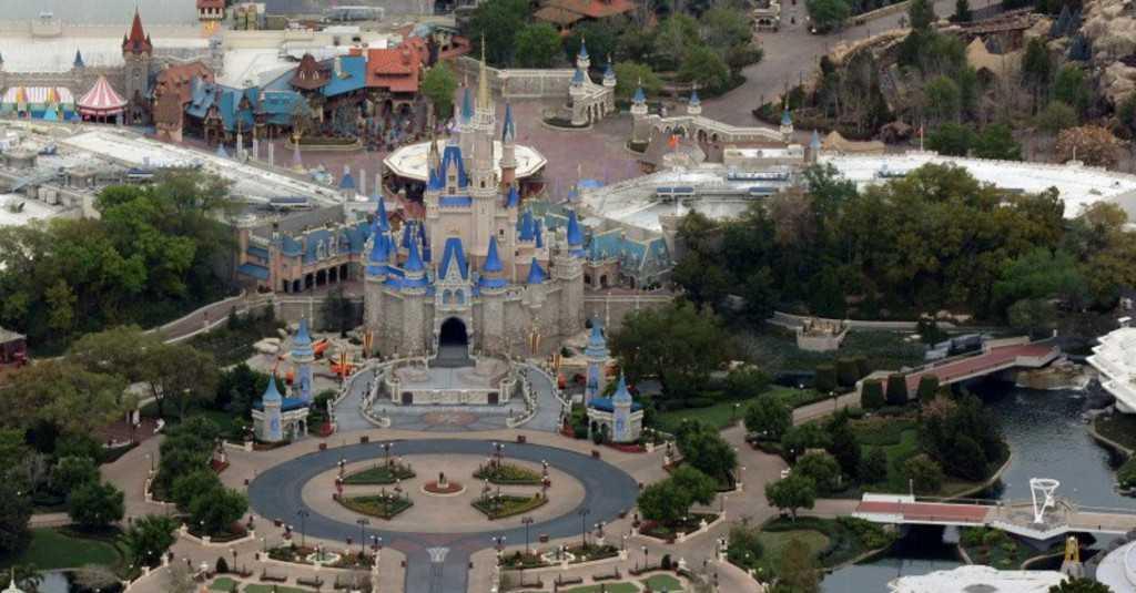 Gegara COVID-19, Walt Disney Merugi Hingga Rp34,12 Triliun