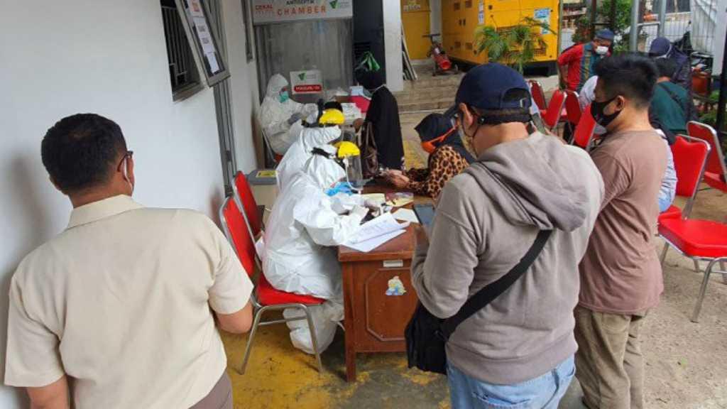 Ini Dia 55 Orang yang Dilacak Usai Lurah Petamburan Positif COVID-19