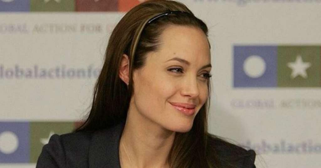 Angelina Jolie Akan Sutradarai Film Biopik Don McCullin