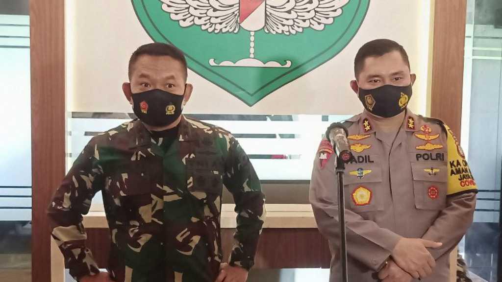 Pangdam Jaya Sebut 900-an Baliho Habib Rizieq Sudah Diturunkan