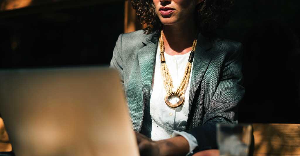 Tips Padu-padan Pakaian untuk Beraktifitas di Rumah