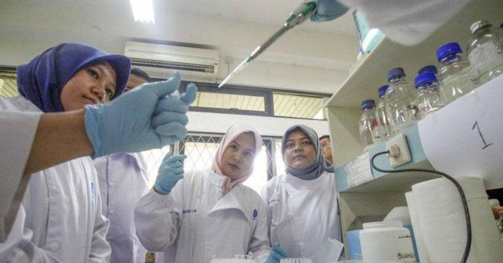 Pengamat: UU Ciptaker Tugaskan BUMN Dukung Riset ke Kampus