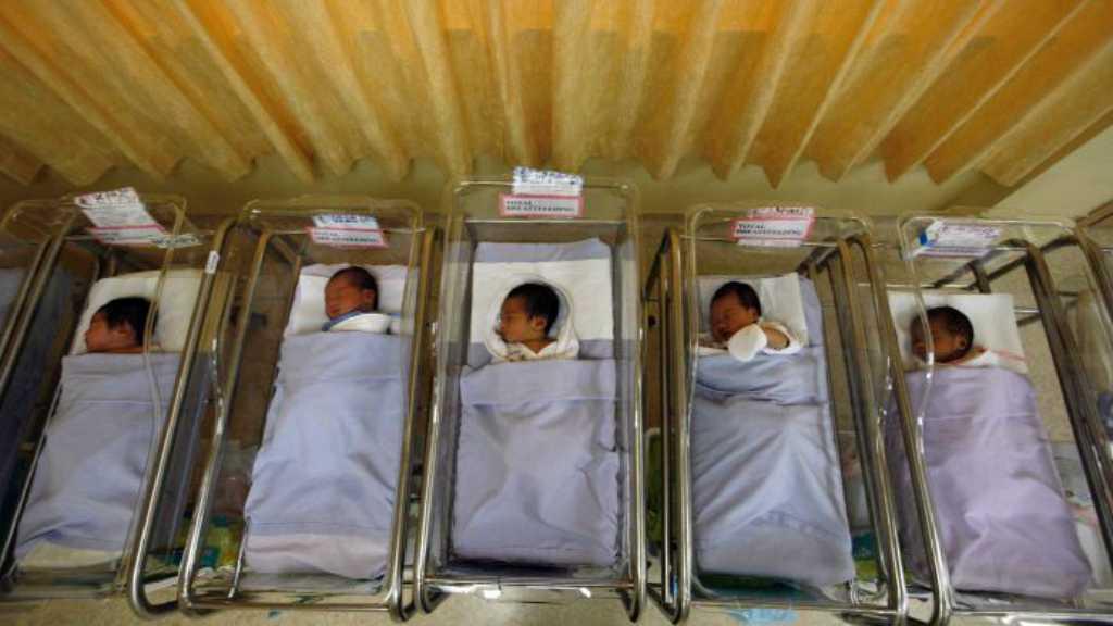 Viral! Bayi dengan Ibu Positif COVID-19 Lahir dengan Antibodi Sempurna