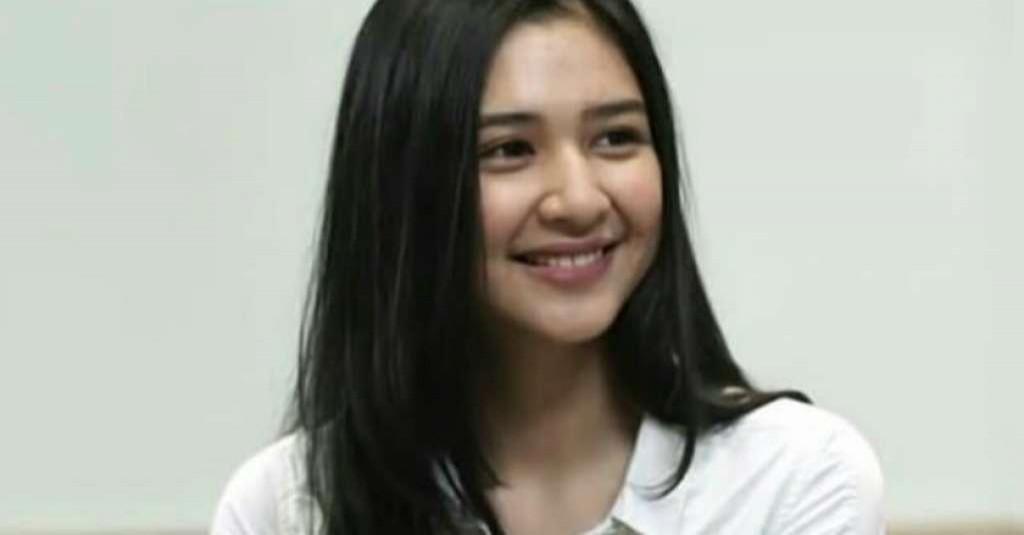 Main Teater Musikal, Mikha Tambayong Gugup