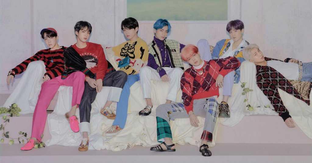BTS Donasikan Hasil Lelang Pakaian di Video Klip 'Dynamite'