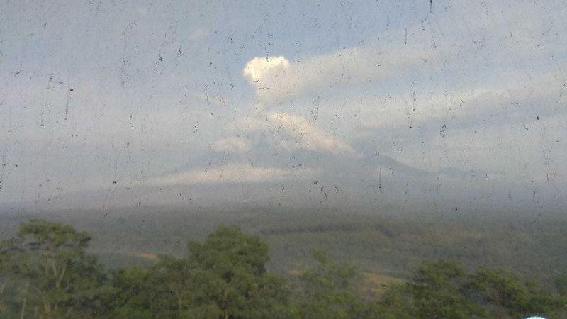 PVMBG Sebut Aktivitas Gunung Semeru Masih Fluktuatif