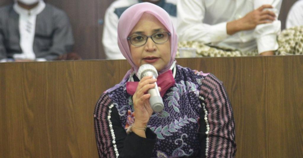 Faida Kalah Hasil Quick Count, Anggota DPRD Jember Kompak Gunduli Kepala