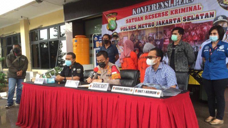 Dua Wanita Pemukul Bu Lurah Cipete Utara Diciduk, Ternyata Ibu Rumah Tangga
