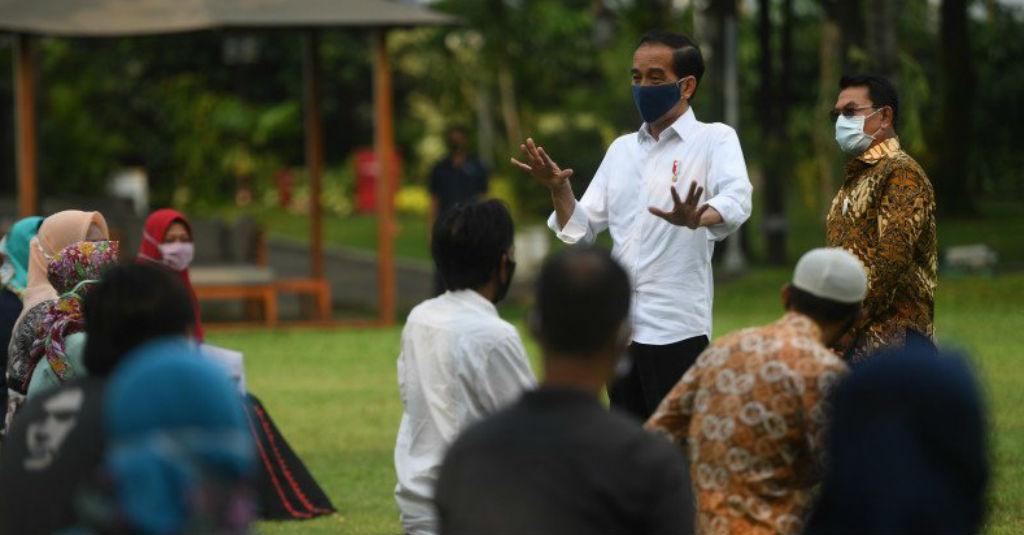Presiden Jokowi Perintahkan Menkeu Siapkan Anggaran Vaksin Gratis