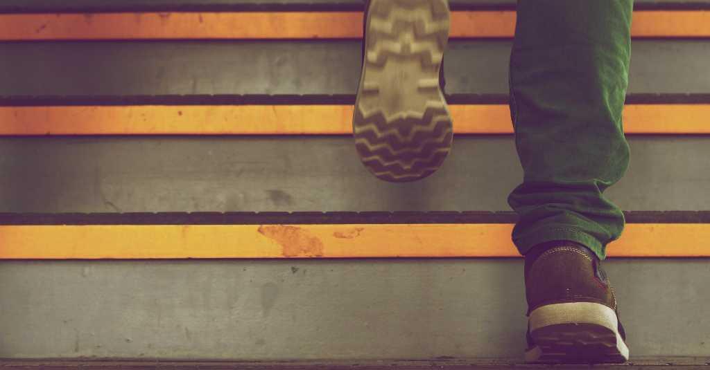 Jaga Jantung Tetap Sehat dengan Lakukan Naik-Turun Tangga