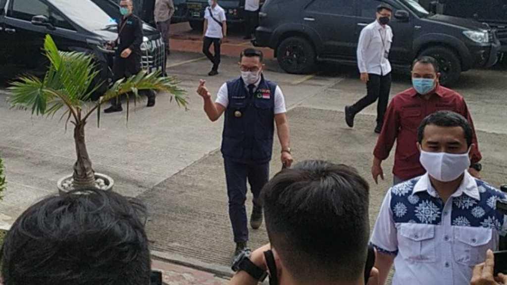 Ridwan Kamil 'Saranghaeyo' di Mapolda Jabar dalam Pemeriksaan Kasus HRS