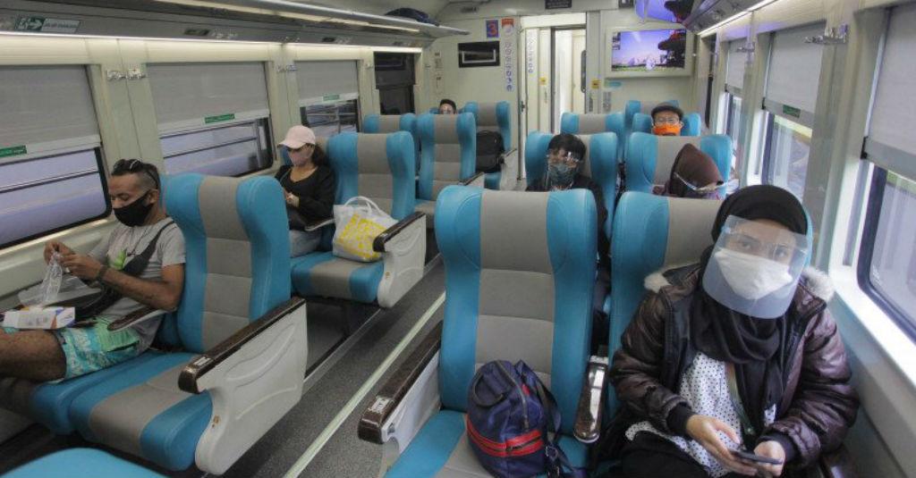 Penumpang Kereta Jarak Jauh Harus Tunjukkan Surat Bebas COVID-19
