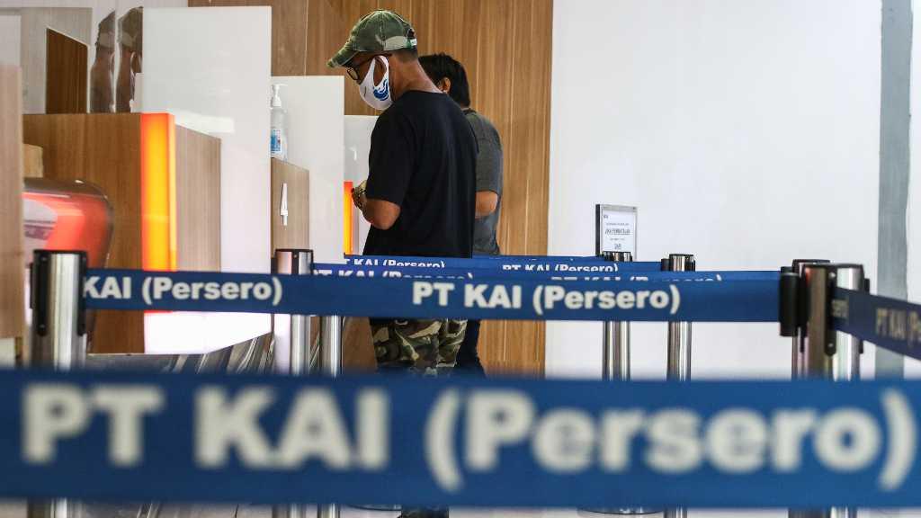 Penumpang Kereta Jarak Jauh Wajib Rapid Test Antigen Mulai Besok