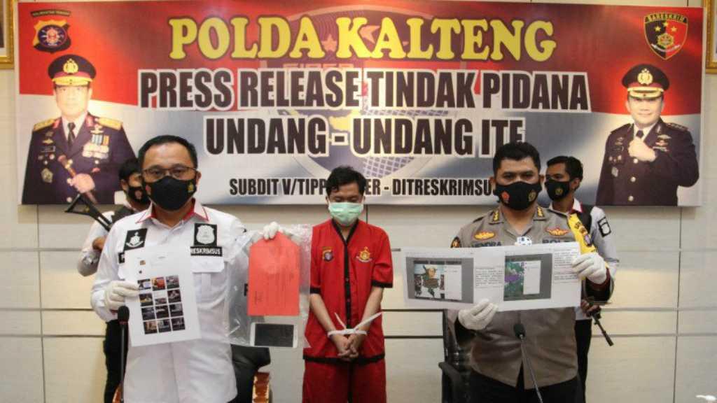 Polisi Tangkap FA, Simpatisan FPI dengan Kasus Ujaran Kebencian di Medsos