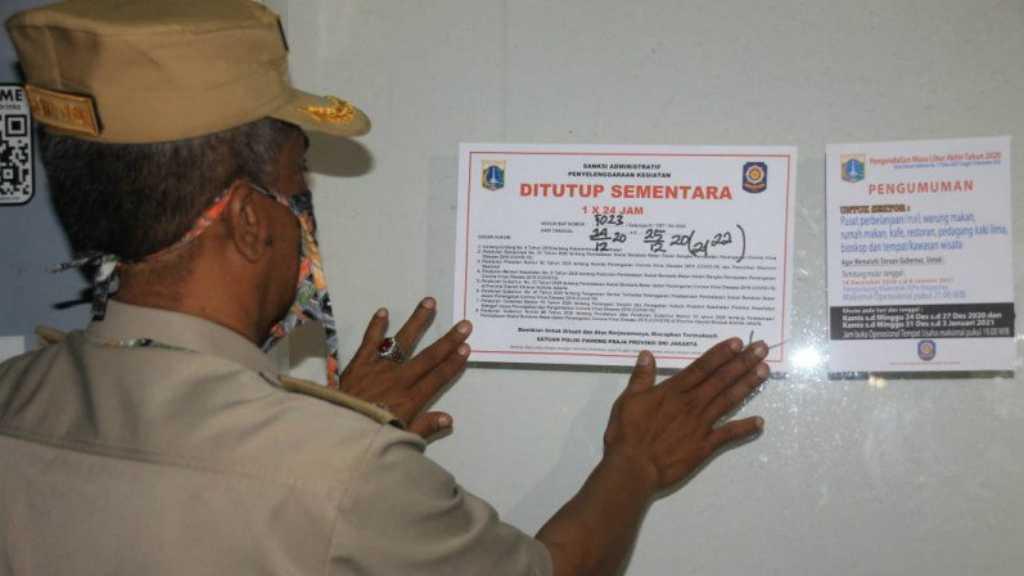 3 Tempat di Tebet Langgar Sergub 17/2020, Langsung Dihadiahi oleh Satpol PP