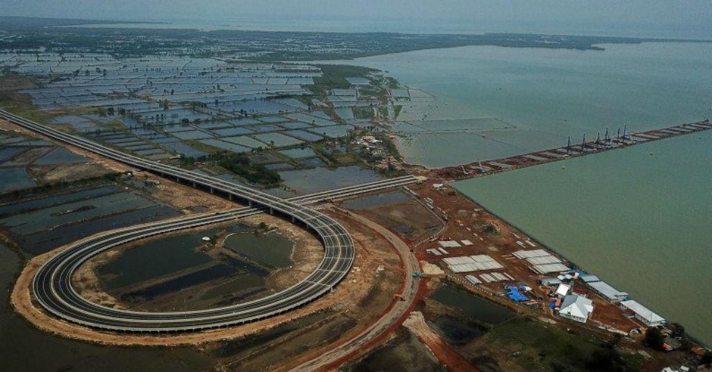 Banyak Dikritik, Menko Luhut Tegaskan Infrastruktur Demi Rakyat