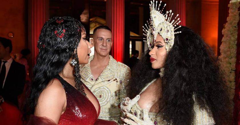 Astaga! Cardi B Bertengkar dengan Nicki Minaj di NYFW
