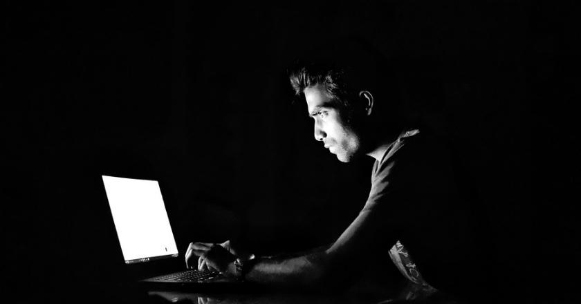 Jangan Ditiru! Oknum Ini Peras Orang dengan Akun Bodong 'Jaksa Agung AS'