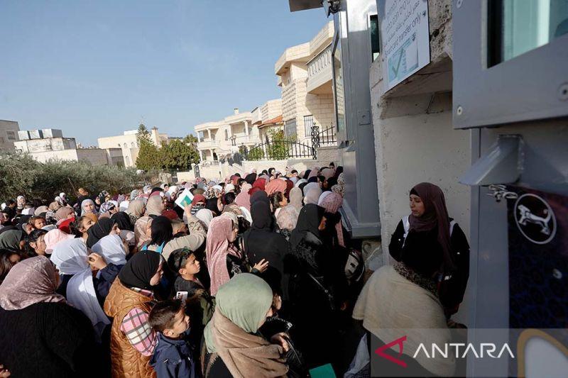 7 Warga Palestina Luka-luka Akibat Polisi Israel Serang Masjid Al-Aqsa
