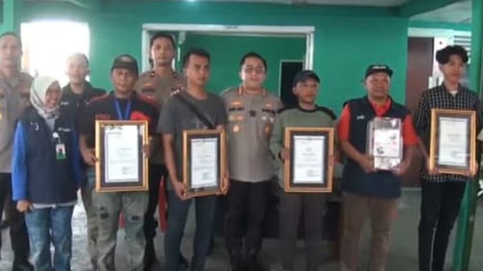 Bantu Polisi Tangkap Maling Motor di Jaksel, Warga Kebayoran Baru Dapet Penghargaan