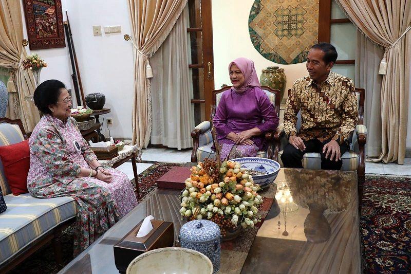 Beda dengan Prabowo, Jokowi Lebaran ke Rumah Megawati H+5