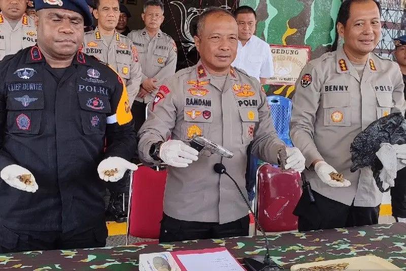 Polisi Selidiki Senjata Api Pabrikan dan 171 Butir Amunisi yang Ditemukan di Papua