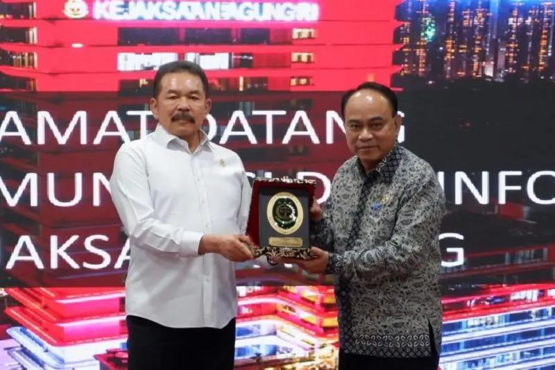 Burhanuddin Minta Menkominfo Bentuk Satgas Guna Percepat Audit Proyek BTS