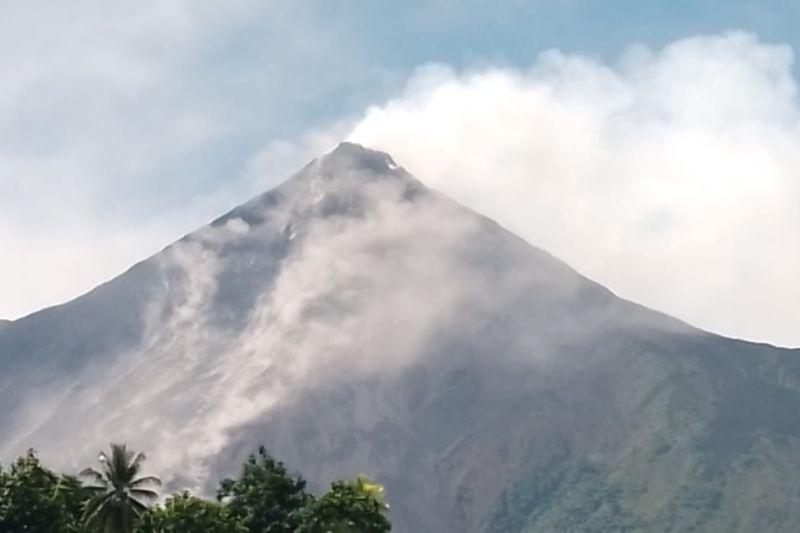 Gunung Karangetang Alami Gempa Guguran Sebanyak 31 Kali Pagi Ini