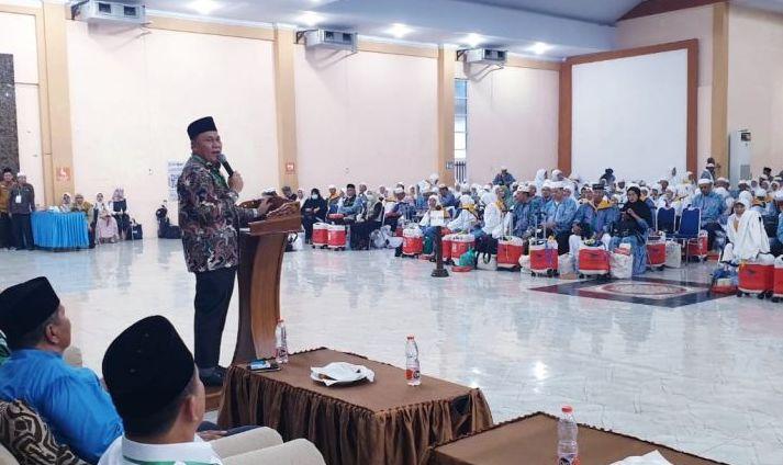 351 Jemaah Haji Kloter 21 Tiba di Medan, 3 Lainnya Meninggal
