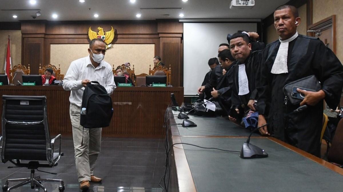 Hakim Tolak Eksepsi Irwan Hermawan dalam Kasus Korupsi BTS Kominfo