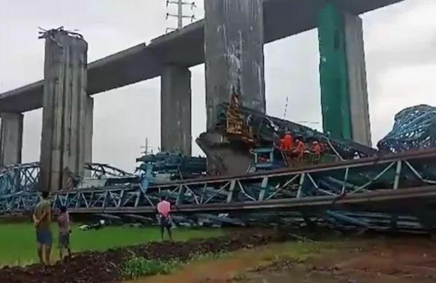 Usai Amerika, Kini Crane di India Barat Roboh hingga Tewaskan 17 Pekerja