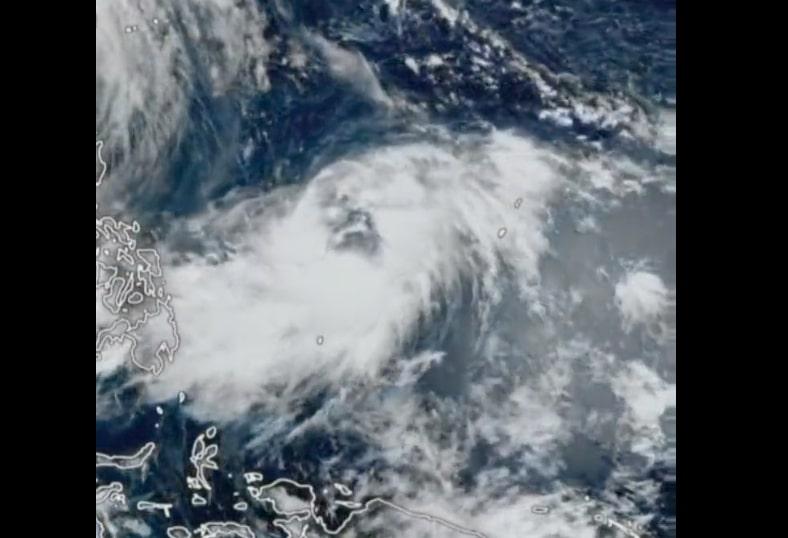 Topan Khanun Dekati Okinawa, Ribuan Warga Disarankan Ngungsi hingga Penerbangan Dibatalkan