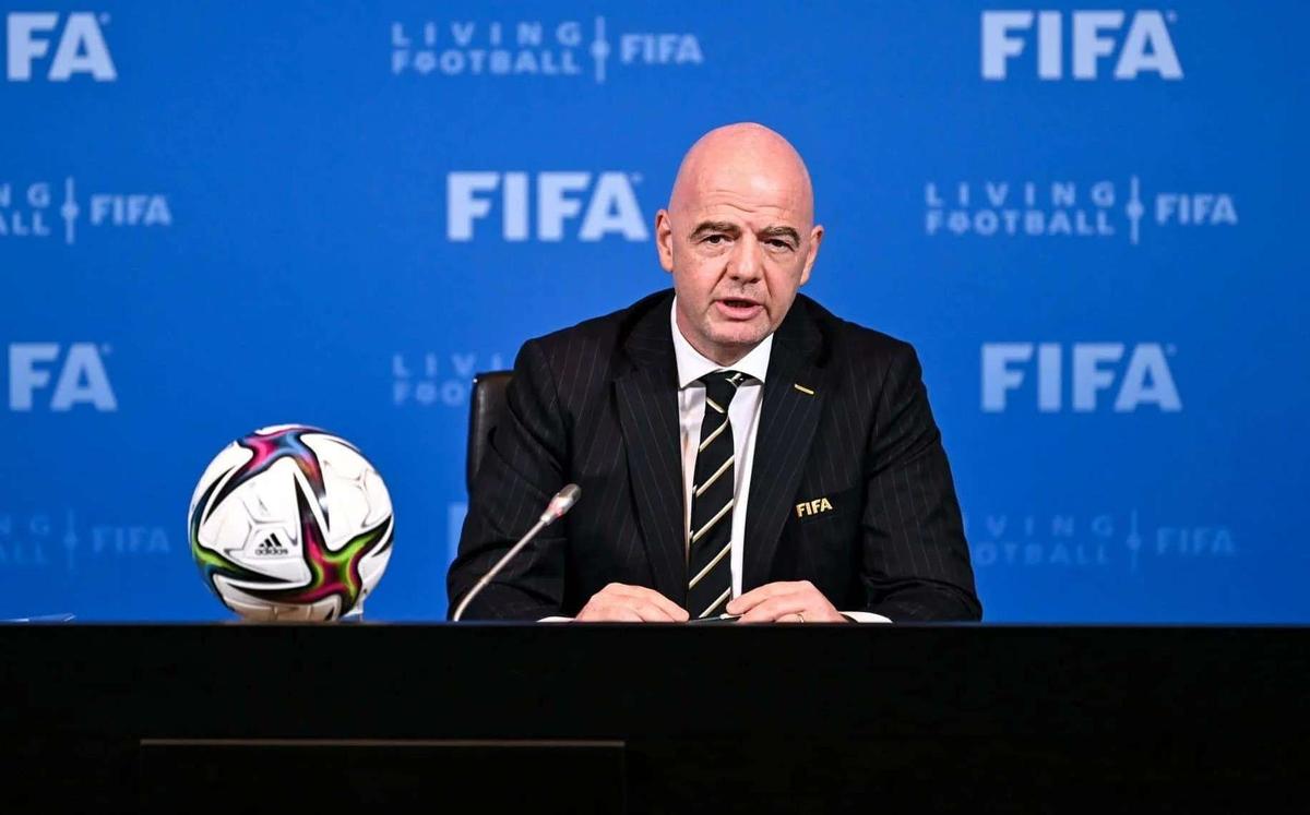 Jokowi Bakal Kasih Penghargaan ke Presiden FIFA, Kok Bisa?