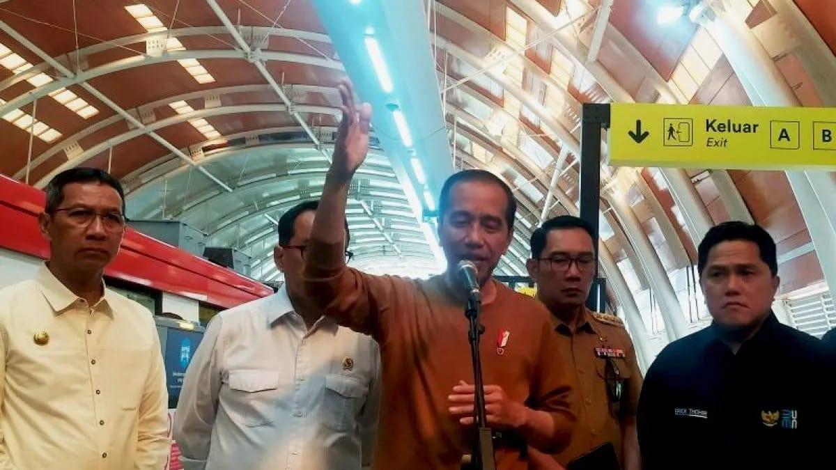 Jokowi Ungkap LRT Jabodebek Alami Kendala Macet, Masalah Apa?