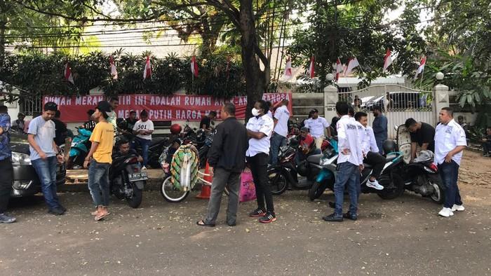 Rumah Anak Bung Karno Dikawal Ketat Sekelompok Orang jelang Eksekusi PN Jaksel