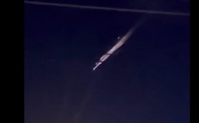 Heboh Cahaya Mirip Meteor di Langit Tasmania, Diduga Sisa Roket Rusia