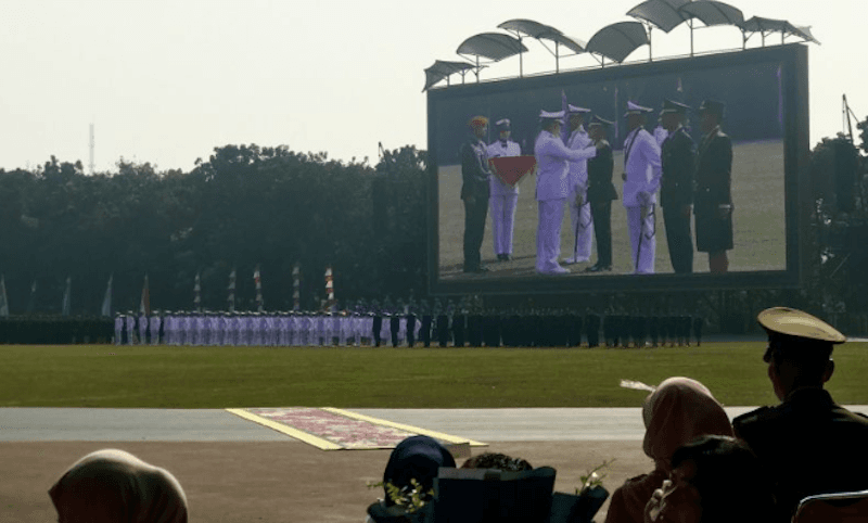 Panglima Lantik 33 Perwira Penerbang dan 350 Perwira Karier TNI
