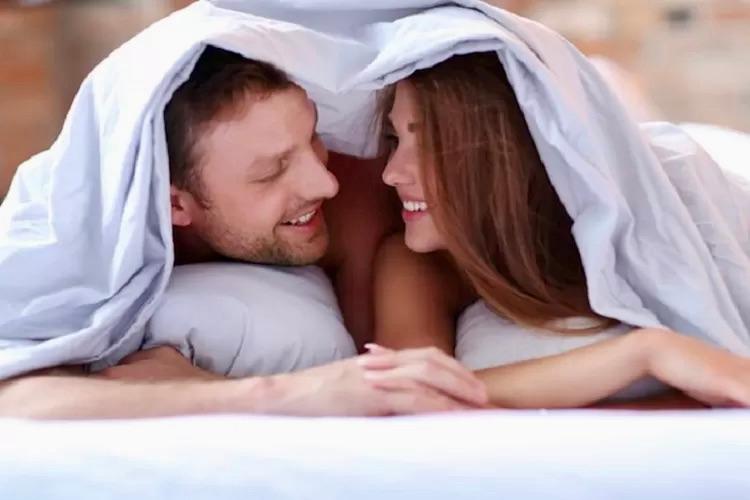 Kegiatan Romantis yang Bisa Dilakukan Setelah Bercinta