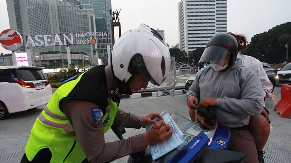 DLH Sebut Kendaraan Tak Lolos Uji Emisi Akan Ditilang!