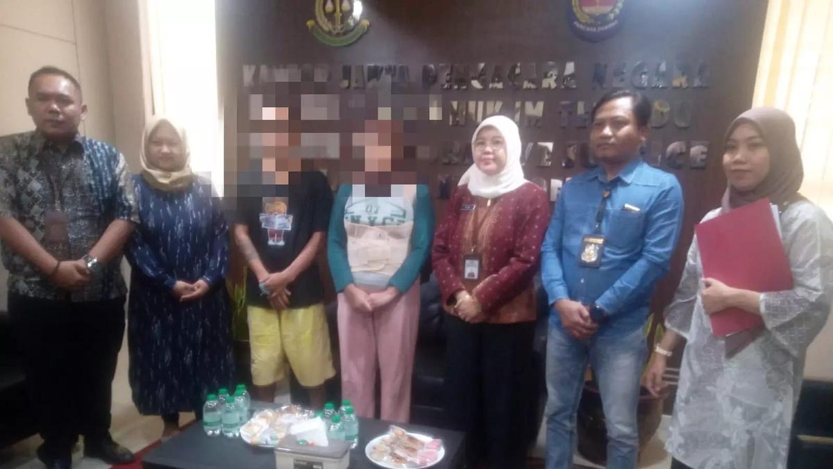 Kejari Depok Pertama Kali Beri Restorative Justice kepada Pasutri Pelaku Pencurian