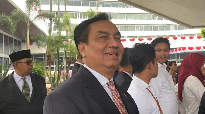 Ketemu Usai Sidang Tahunan, Effendi Simbolon Bilang Prabowo Makin Keren