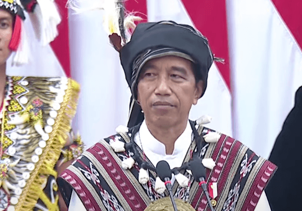 Jokowi Bolehkan Fotonya Sama Capres Dipasang di Mana-mana