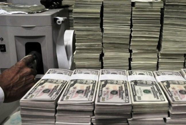 Data Penjualan Ritel AS Pertahankan Keperkasaan Dolar