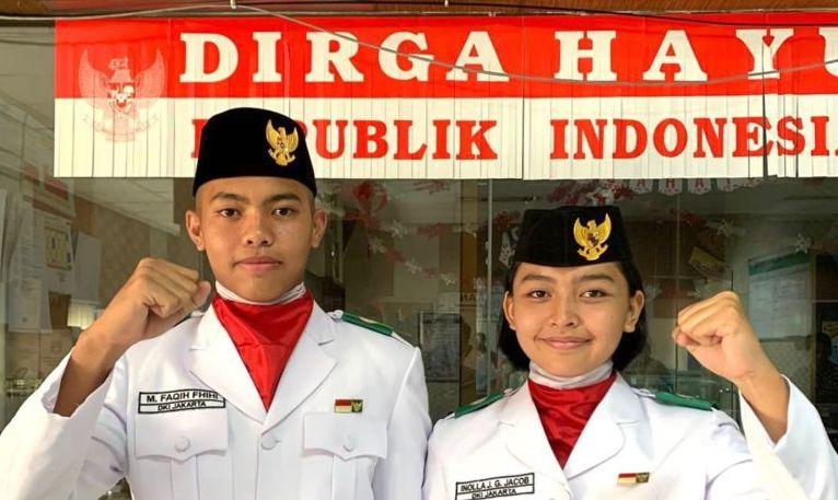 2 Siswa-Siswi Asal Jakut Kibarkan Bendera Pusaka di Istana