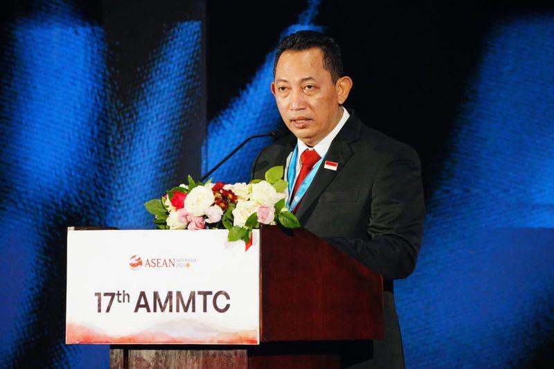 Kapolri Apresiasi Komitmen dan Kerj Sama Negara Tetangga di Acara AMMTC