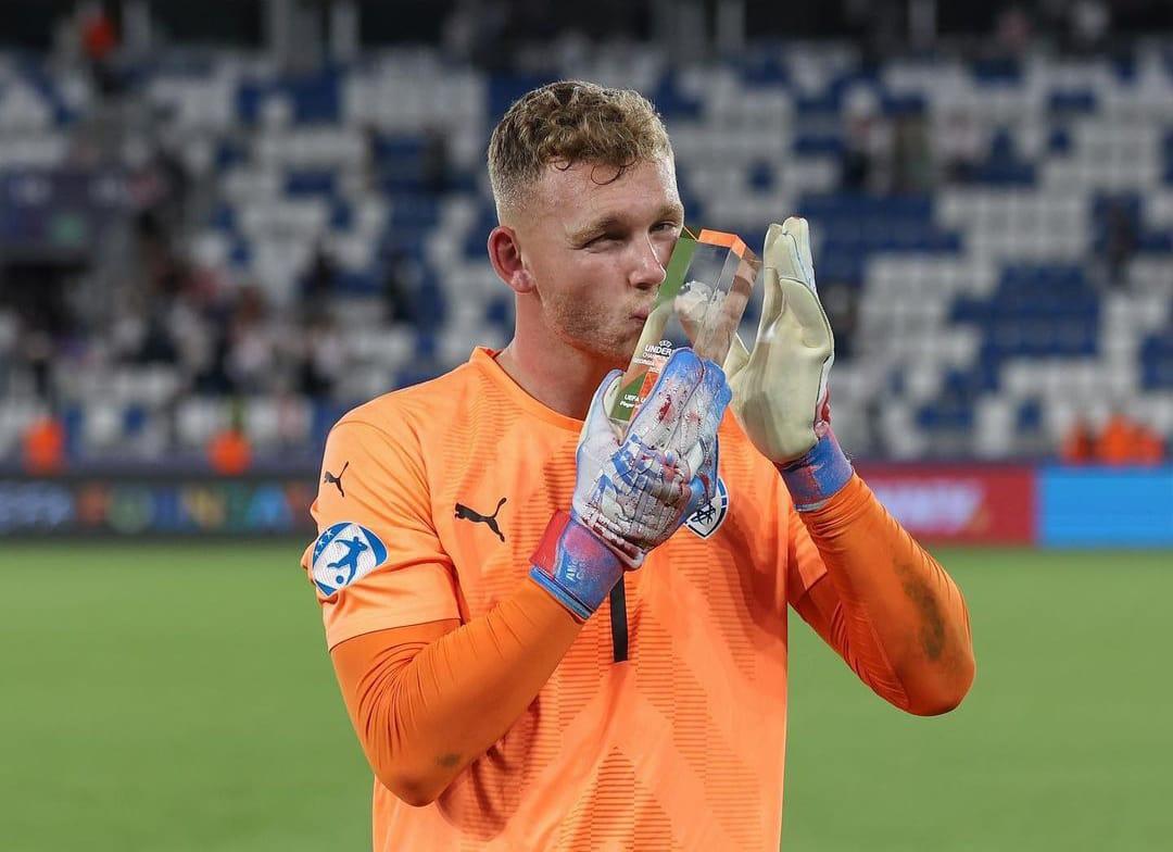 Bayern Muenchen Datang Kiper Muda Daniel Peretz dari Maccabi Tel Aviv