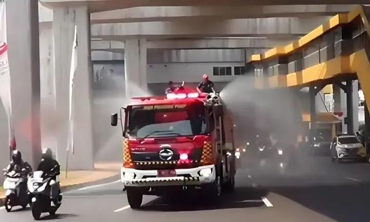 Water Cannon Tak Guna? DLH Minta Stop Siram Air!