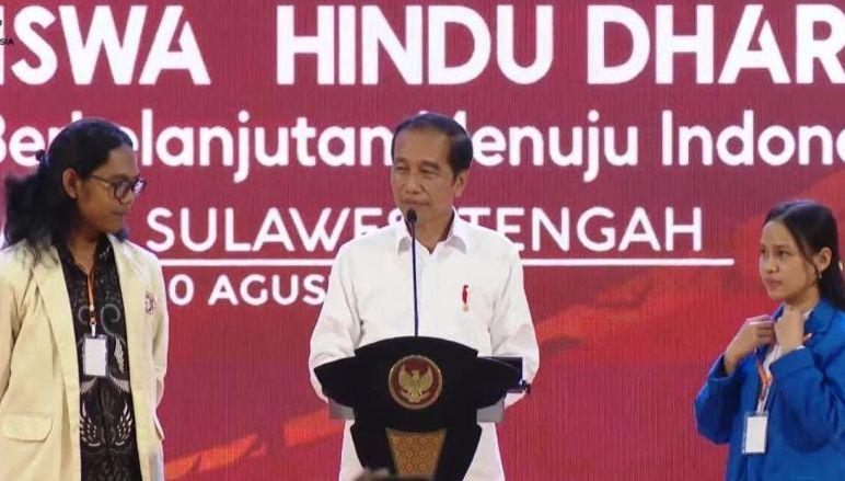 Diminta Mahasiswi jadi Presiden 3 Periode, Begini Respons Jokowi