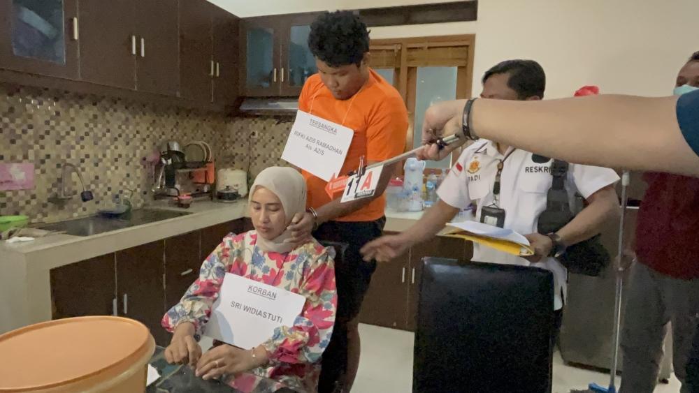 Anak di Depok Seret Mayat Ibu ke Tempat Jemuran usai Tusuk hingga 43 Kali